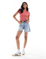 crew neck short sve t-shirt in red