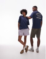wolf country graphic back print t-shirt in navy- exclusive to