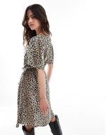 buttondown tie waist midi dress in leopard print