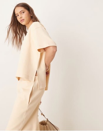 interlock co-ord split side tee in buttermilk