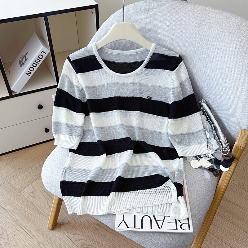2026 Summer New Round Neck Short Sleeve Korean Contrast Ice Silk T-Shirt Loose Knit Top Women