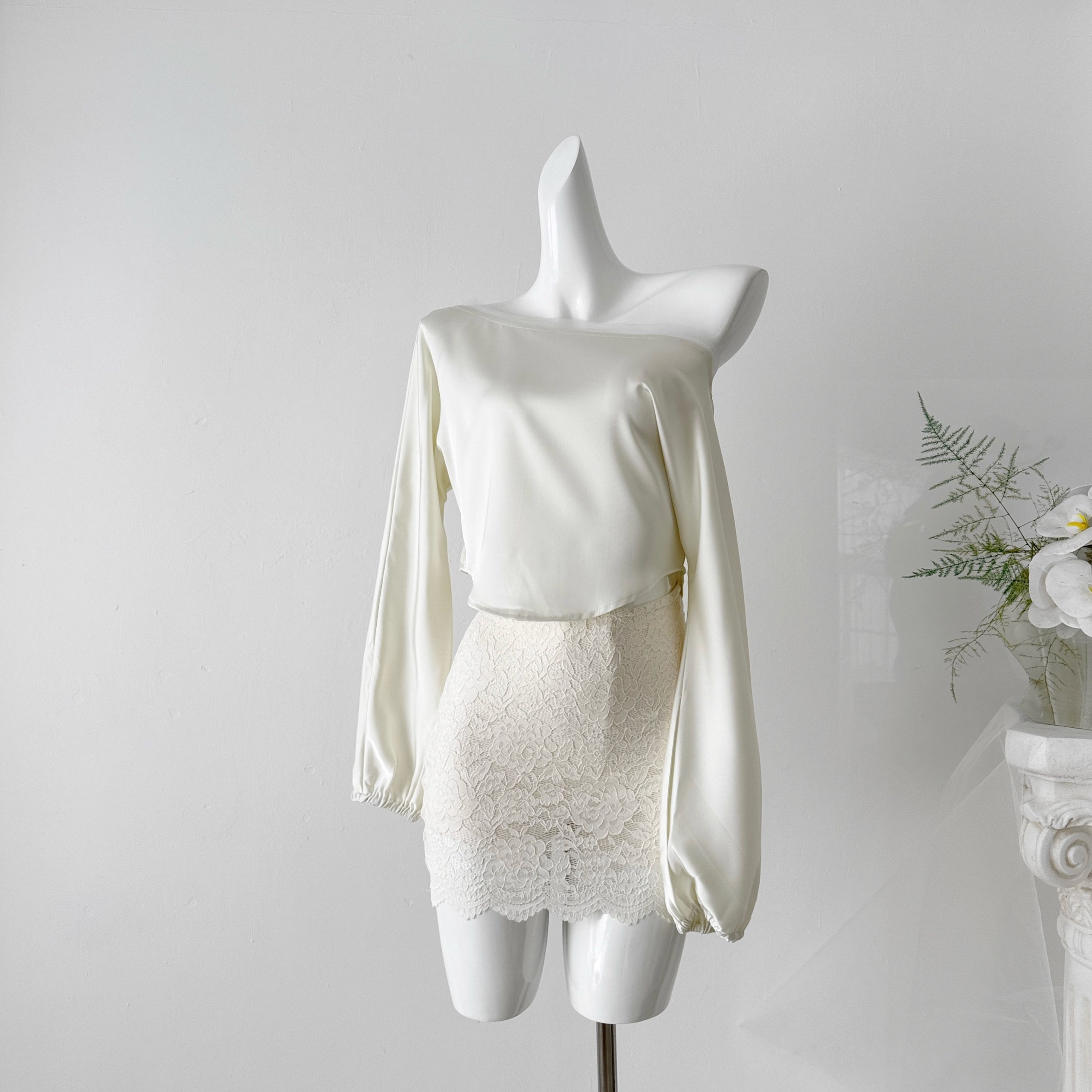 Kubiliv White Love Letter Custom Satin One-Shoulder Top Heavy Lace Skirt Luxury Suit Set - Style 7c299b
