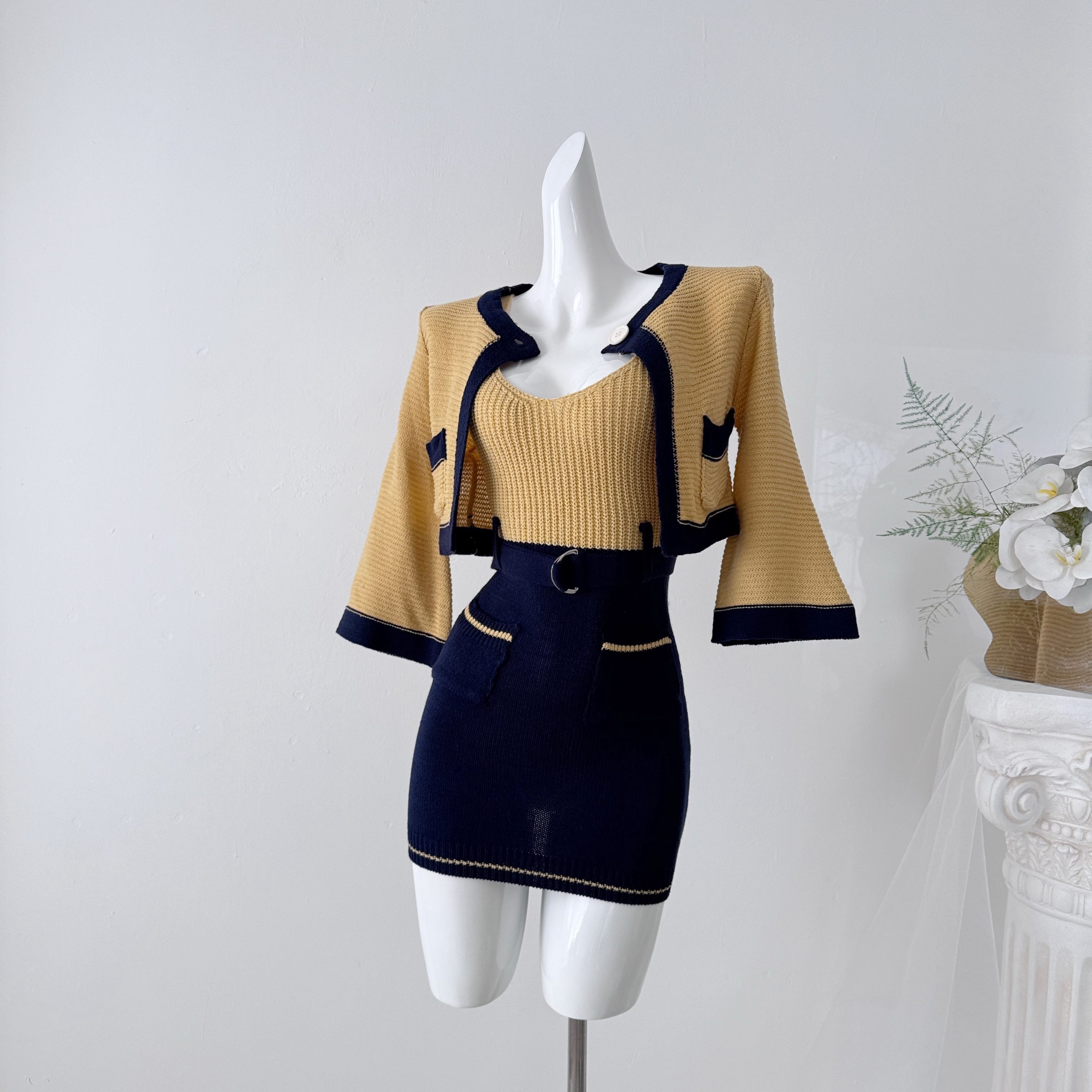 bewithRosey Bright Holiday Lucky Yellow 40% Wool Two-Tone Slim Slip Dress and Short Jacket - Image 2